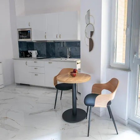 Apartamenty Yeti & Wilka W Centrum Chorzowa - Yeti Exterior photo