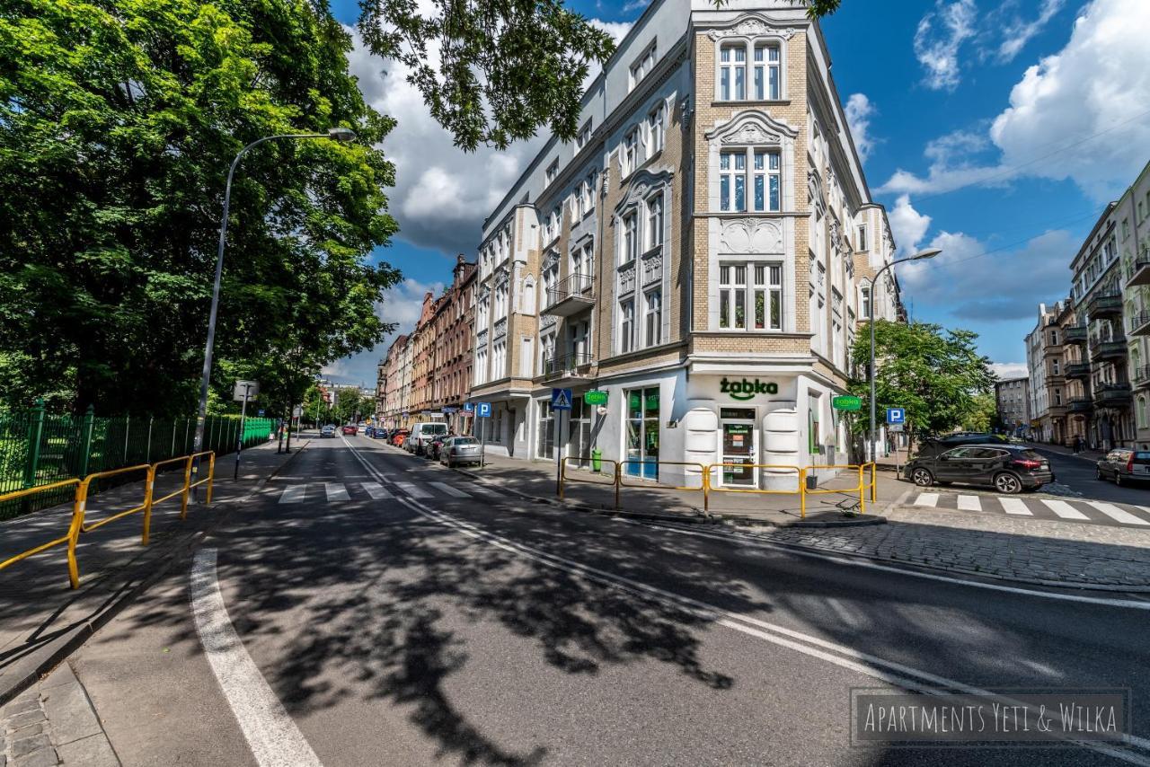 Yeti & Wilka W Centrum Chorzowa - Yeti *
